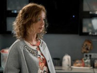 Женщина с лилиями (2016)